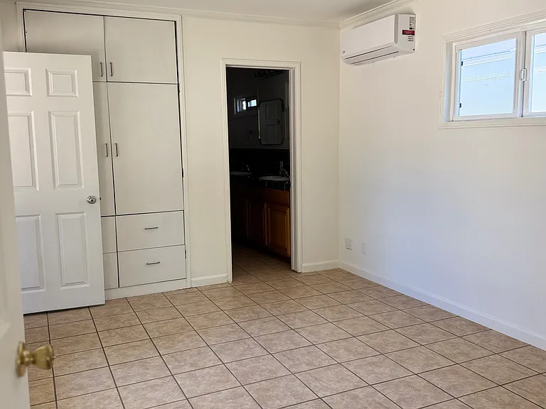 22143 Cantlay St — Photo 4