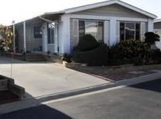 17 Poinsettia Gardens Dr, Ventura, CA 93004