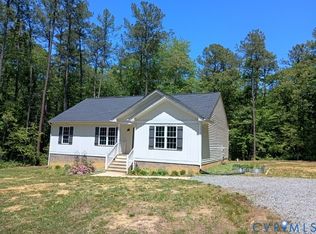 741 Grapevine Rd, Sandston, VA 23150