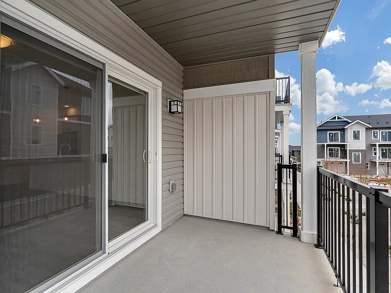 24 Rivercrest Dr — Photo 8