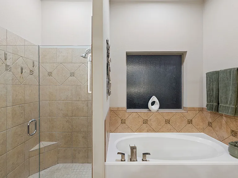 9412 Wood Duck Dr — Photo 18