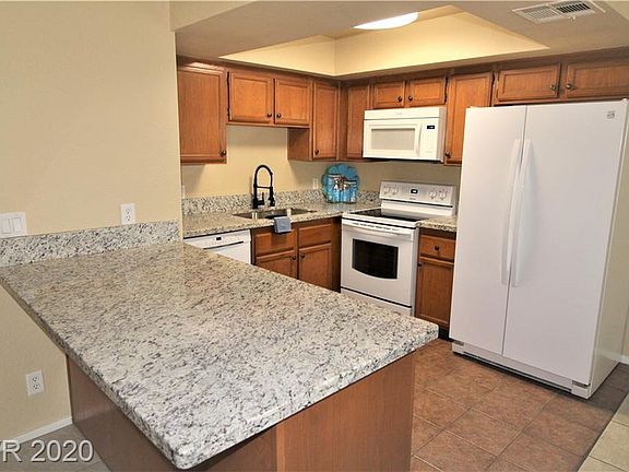 4th image of 1305 Pinto Rock Ln Unit 102