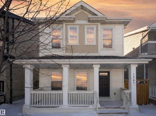 1267 Chappelle Blvd SW, Edmonton, AB T6W 3R1