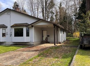 513 Erickson Rd #B, Campbell River, BC V9W1S8