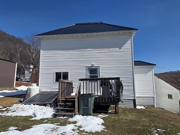 5th image of 143 Bridge Street