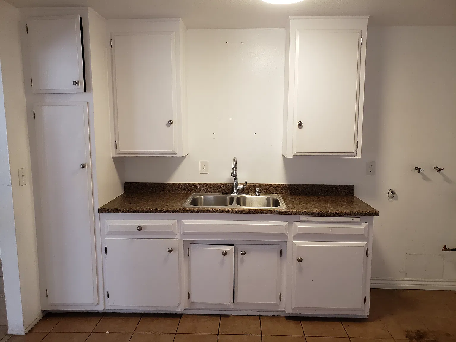 2 bed, 750 sqft, $1,850 — Photo 2