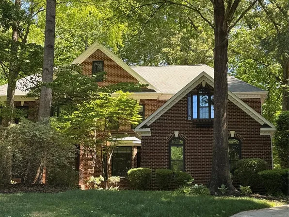 3109 Shady Knoll Ct, Lake Wylie, SC 29710