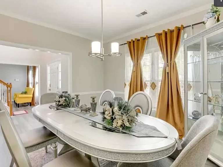 7136 Woodstone Dr — Photo 5