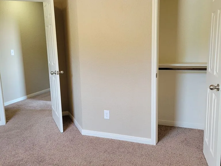 105 Stone Canyon Ct — Photo 8