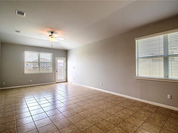 3rd image of 5613 Porano Cir