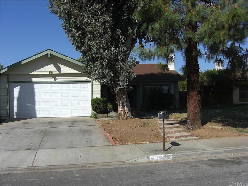 1st image of 13053 Goldfinch St