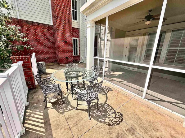 591 Lexington Club Ct APT 201, Memphis, TN 38117