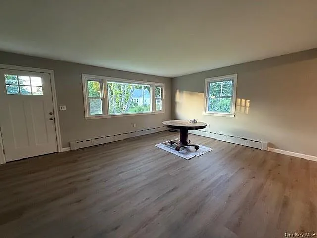 75 Hillside Ave — Photo 4
