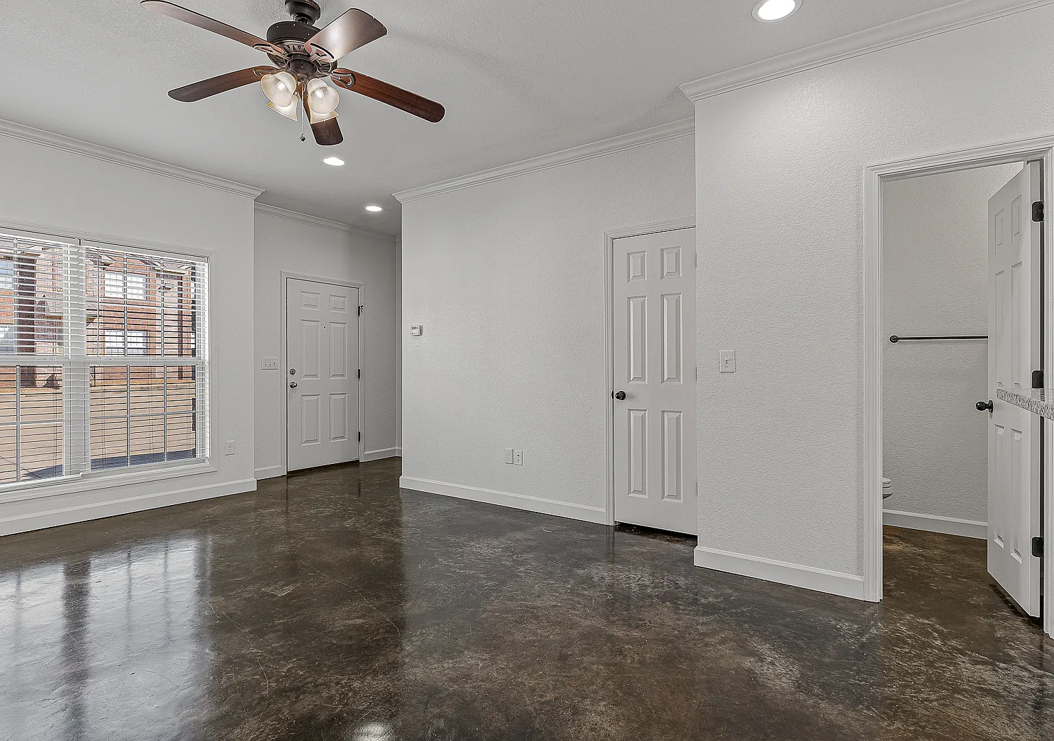 Deerfield - N51 — Photo 3