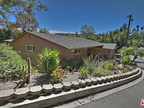 3rd image of 4820 Llano Dr