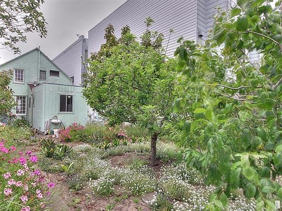 4th image of 338 27th Ave