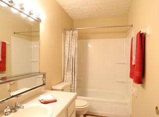 2198 Country Corner Dr APT D, Columbus, OH 43220