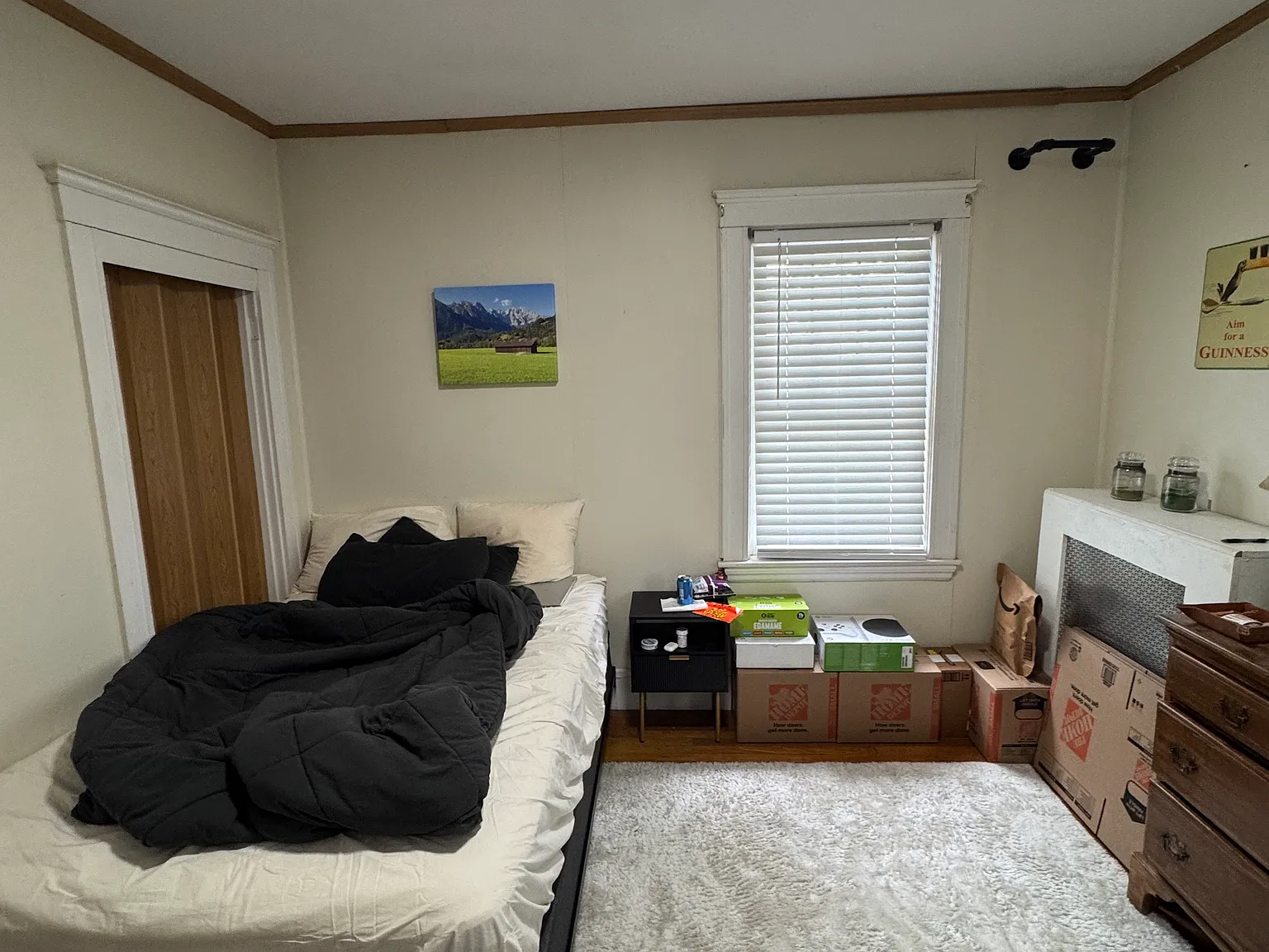 3 bed, 1400 sqft, $3,200 — Photo 2