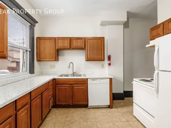 180-182 W 8th Ave, Columbus, OH 43201