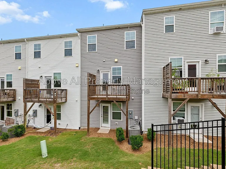 1035 Shoreside Dr — Photo 44