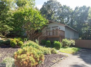 225 Sharon Dr, Lusby, MD 20657