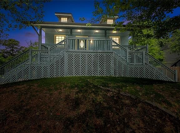 4th image of 2951 Camellia Dr
