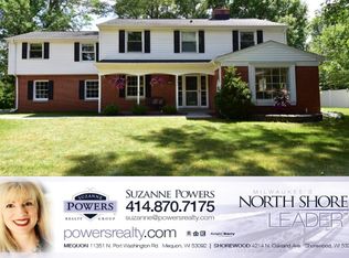 201 E Fox Dale Rd, Fox Pt, WI 53217