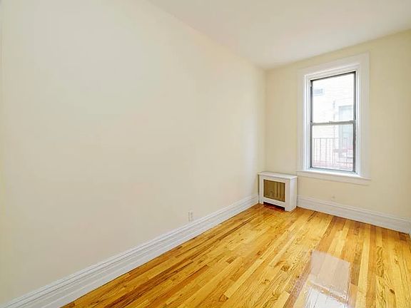 4th image of 201 E 30th St APT 61