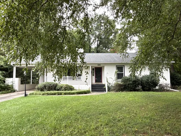 1600 Paddock Cir, Charlotte, NC 28209