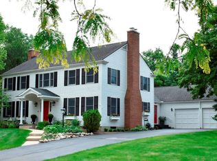 3890 Waldenwood Dr, Ann Arbor, MI
