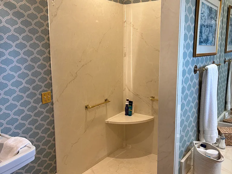 219 Woodruff Park Ln — Photo 16