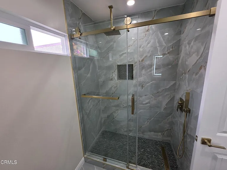 6829 Murietta Ave — Photo 32