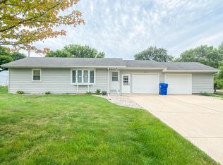 103 Park Ave, Sinai, SD 57061
