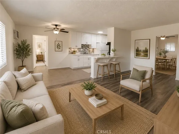 686 E Cottonwood Rd, Palm Springs, CA