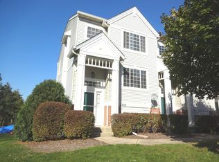 2301 Twilight Dr, Aurora, IL 60503