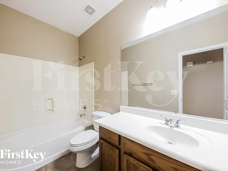188 S 154th Ln — Photo 13
