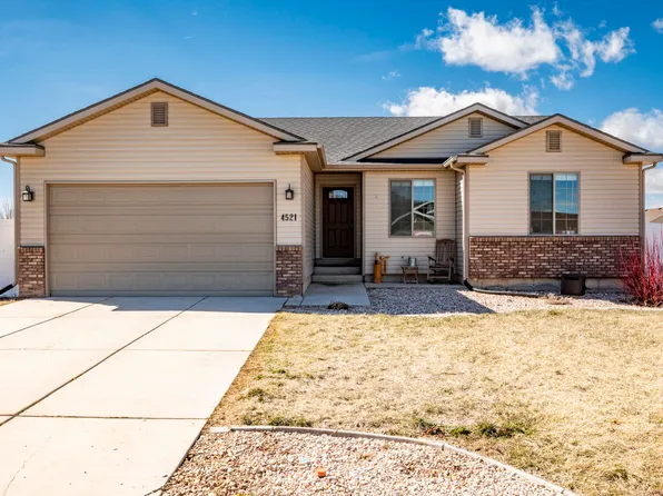 4521 N High Noon St, Enoch, UT 84721