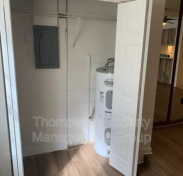 1736 E Mulberry Dr — Photo 15