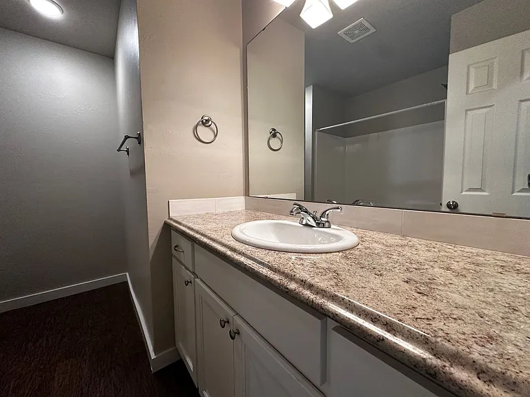 1419 Macalpine St — Photo 25