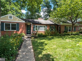 9611 Montgomery Dr, Bethesda, MD 20814