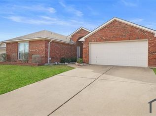 6930 Misty Meadow Ln, Arlington, TX 76002
