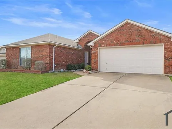 6930 Misty Meadow Ln, Arlington, TX 76002