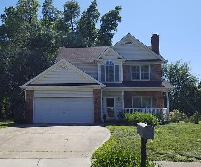 3 bed, 2.5 bath, 1582 sqft, $2,075 — Photo 1