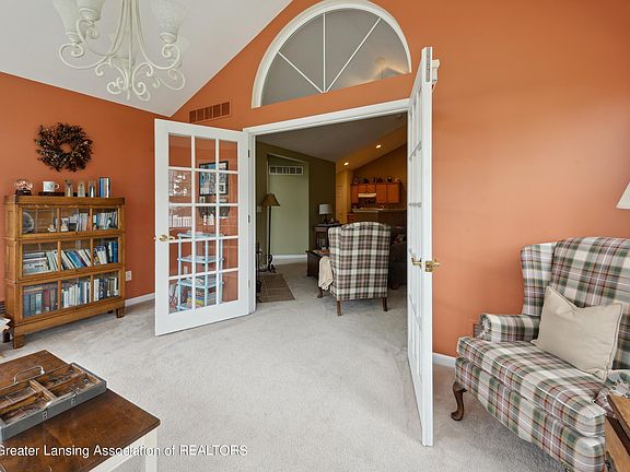 2nd image of 3024 Hamlet Cir