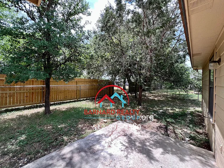 1307 Baylor Ave — Photo 18