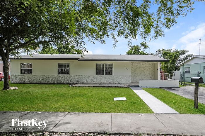 1st image of 20620 NE 2nd Ave