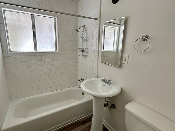 5th image of 490 Saint Louis Ave APT 4