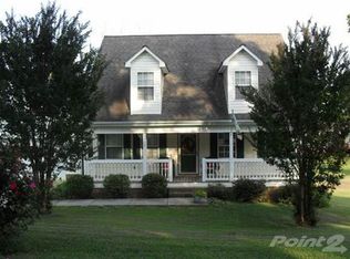 270 Texas Ave, Etowah, TN 37331