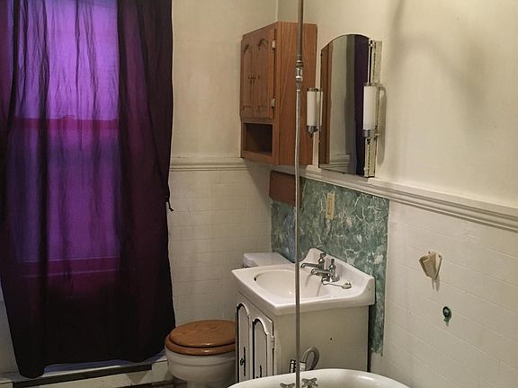 3rd image of 407 Haynes St #Rear1