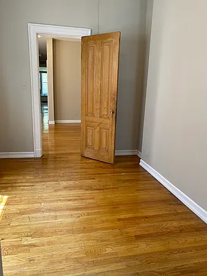 Rented by Dab Hold Corp | media 32